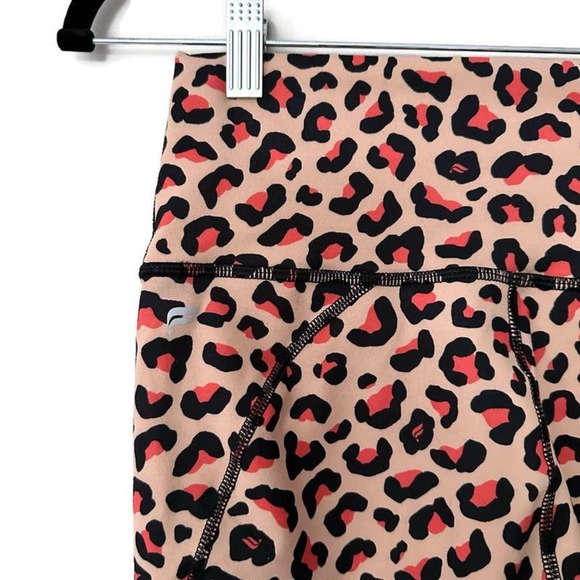 Fabletics PowerHold Legging Leopard Print, Small - Picture 4 of 8